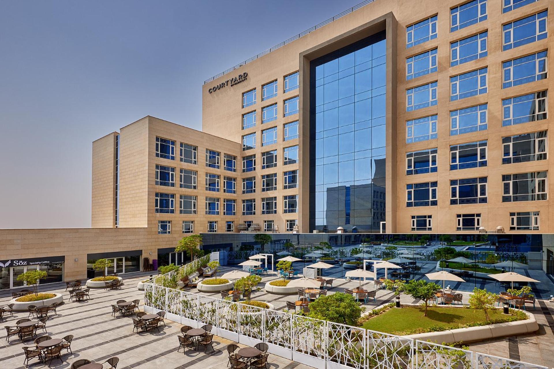 Courtyard By Marriott Jubail Hotell Eksteriør bilde