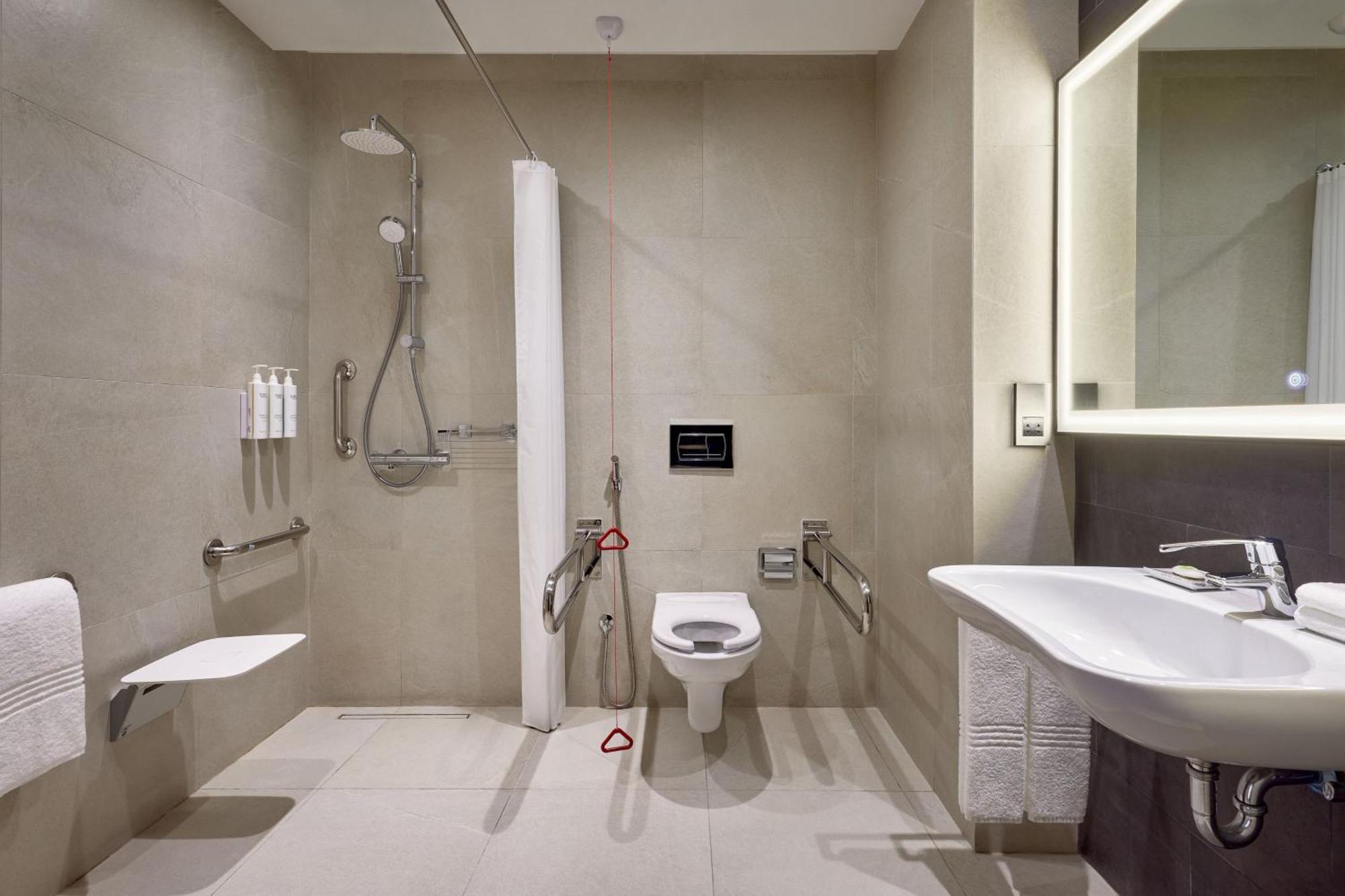 Courtyard By Marriott Jubail Hotell Eksteriør bilde