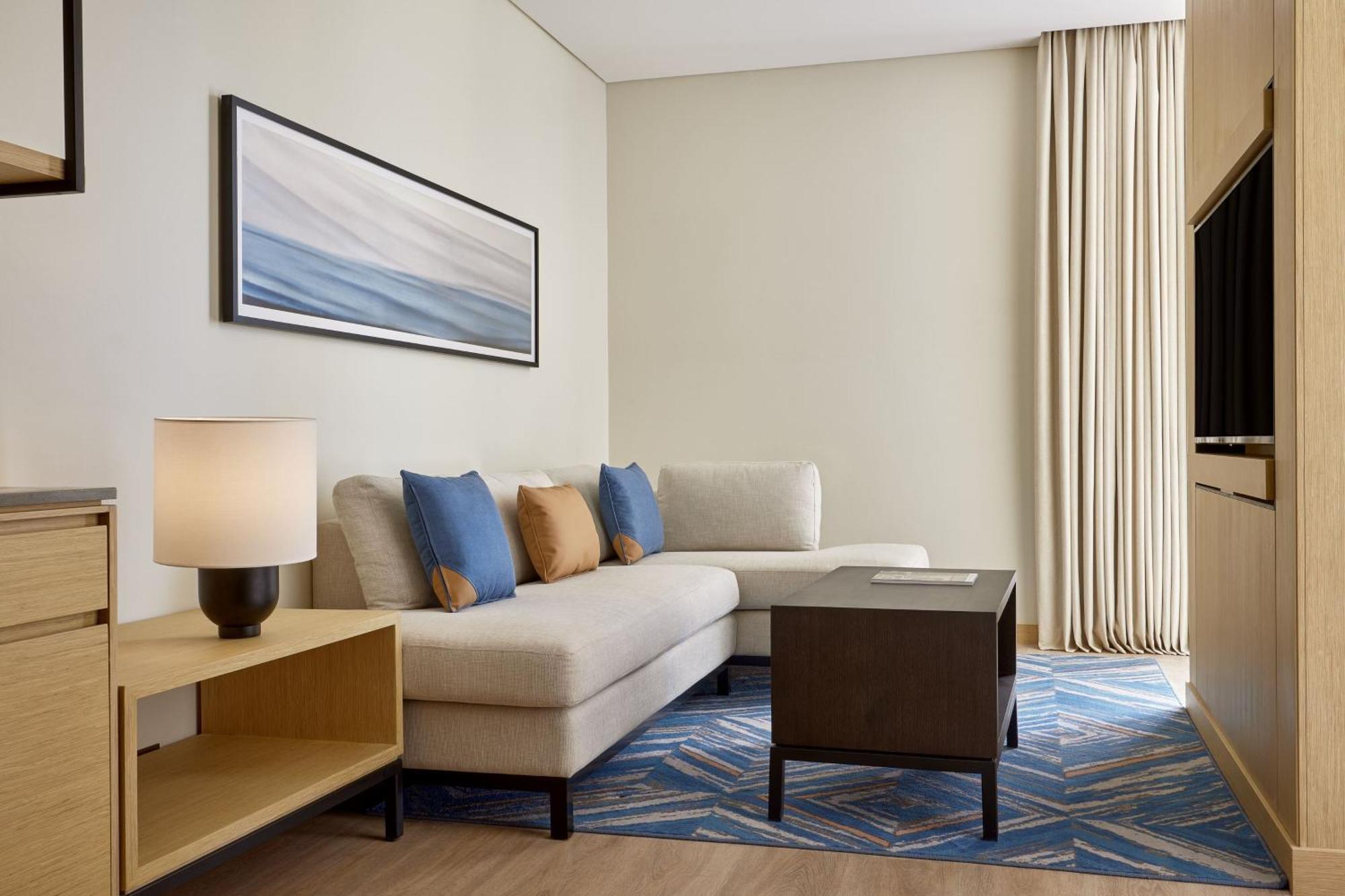 Courtyard By Marriott Jubail Hotell Eksteriør bilde